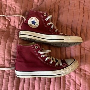 Maroon converse